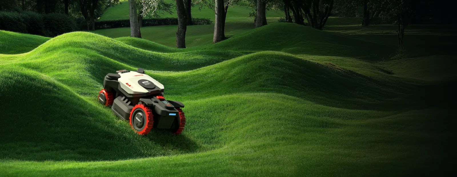 Un robot de tonte Kress EyePilot sur une pelouse